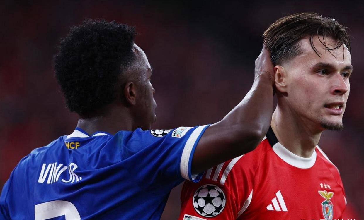 穆里尼奥怒火中烧染红离场，维尼修斯世界波助皇马客场力克本菲卡